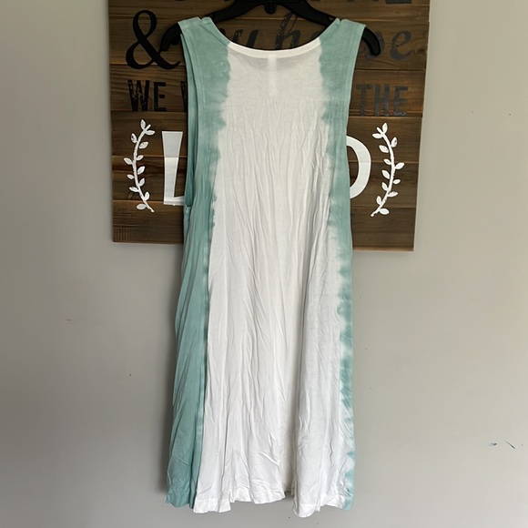 Bundle of Two RVCA Lightweight Dresses - Picture 5 of 7